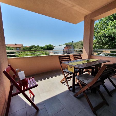 Teo Apartamento Čižići Exterior foto